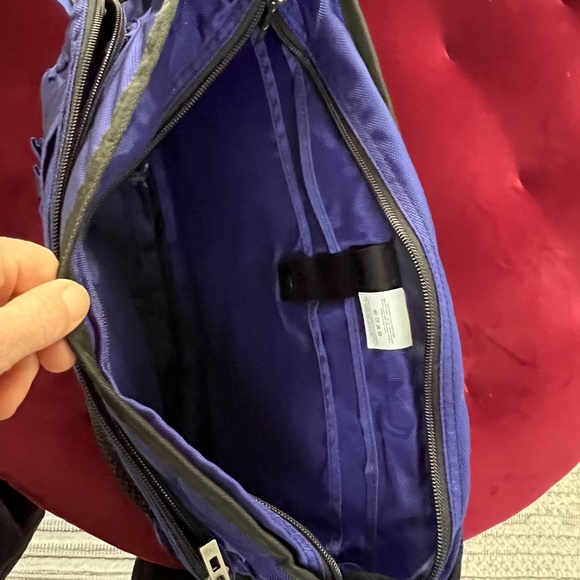 Like new large Patagonia shoulder bag - Picture 4 of 4